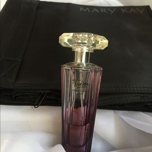 Mary Kay travel make up bag zipper compartments